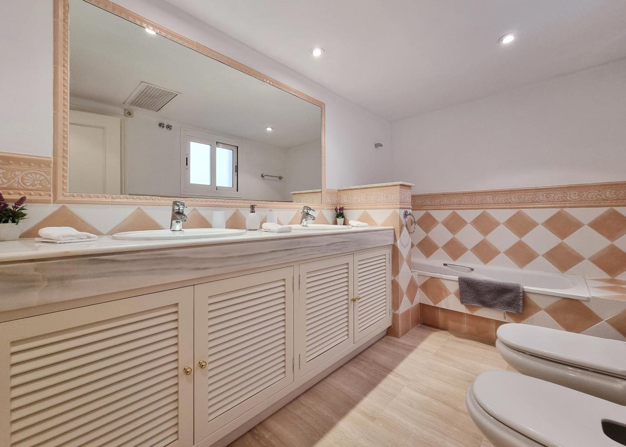 Apartment Luxury Hacienda With Sea Views Marbella